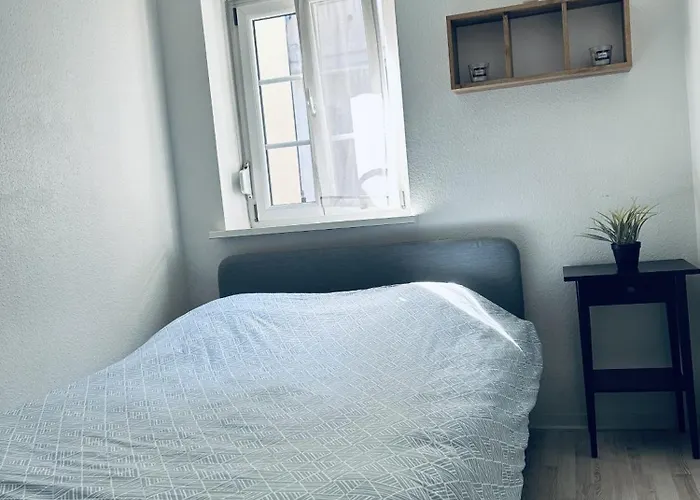 Petit Coin Tranquille A 2 Pas De דירה